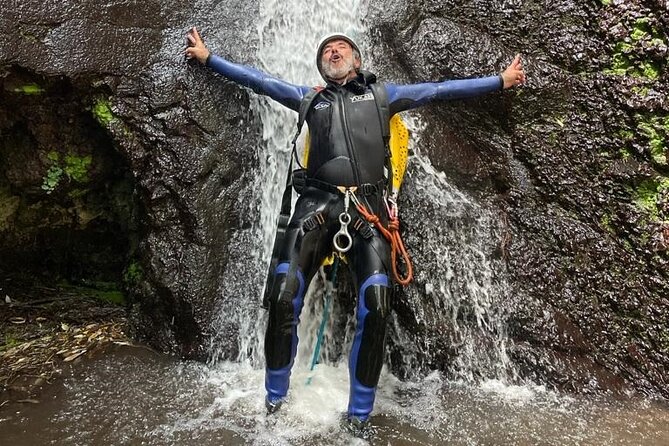 CANYONING aquatic and fun route in Gran Canaria - What this Gran Canaria canyoning trip is really like