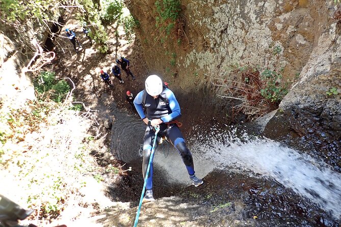 CANYONING aquatic and fun route in Gran Canaria - The dry route: volcanic rock and a 9-meter rappel