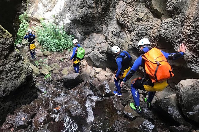 CANYONING aquatic and fun route in Gran Canaria - Safety, equipment, and the beginner question