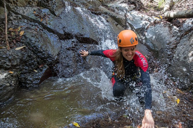 Canyoning with Waterfalls in the Rainforest - Small Groups ツ - Small groups make the safety briefing count