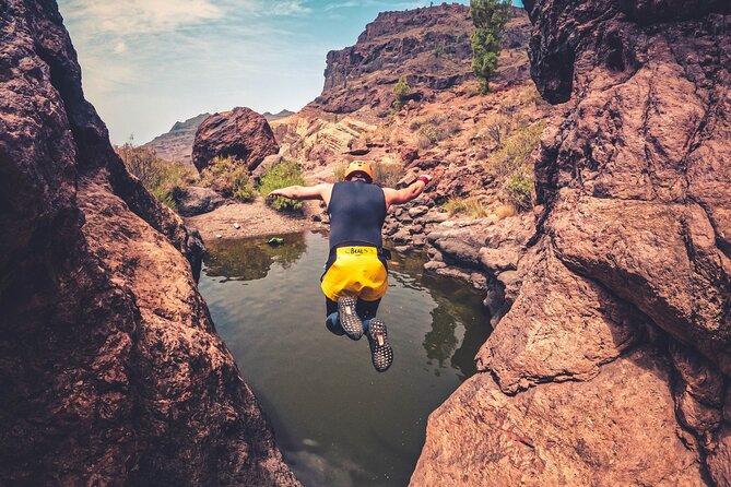 Cliff Jumping Canyoning in The Rainbow Rocks Ravine - Why La Manta Ravine is more than a set of jumps