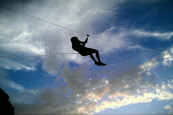 Climbing + Zipline + Via Ferrata + Cave. Adventure route in Gran Canaria - The via ferrata, a short technical change of pace