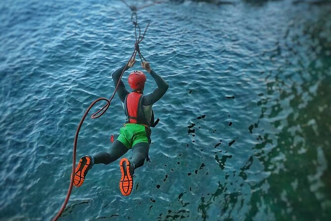 Coasteering experience in Gran Canaria - A picnic that keeps the outing practical