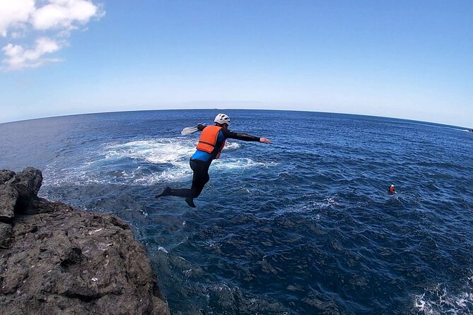 Coasteering Gran Canaria: The Atlantic Mountains Adventure Route - The 35-meter zipline above the waves