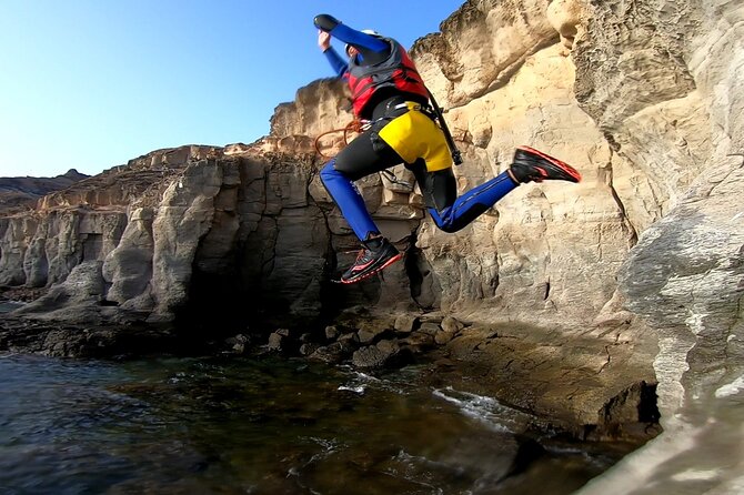 Coastering in Gran Canaria (Aquatic Route in the ocean cliffs) - What coastering in Gran Canaria really involves