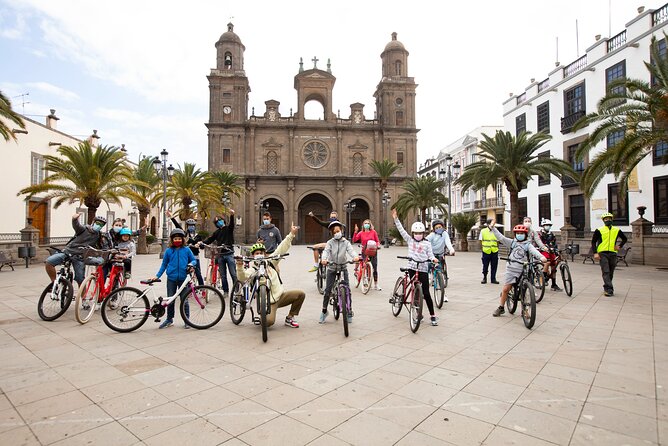 Discover Las Palmas City by Bike in 4 hours - Vegueta gives you the best opening