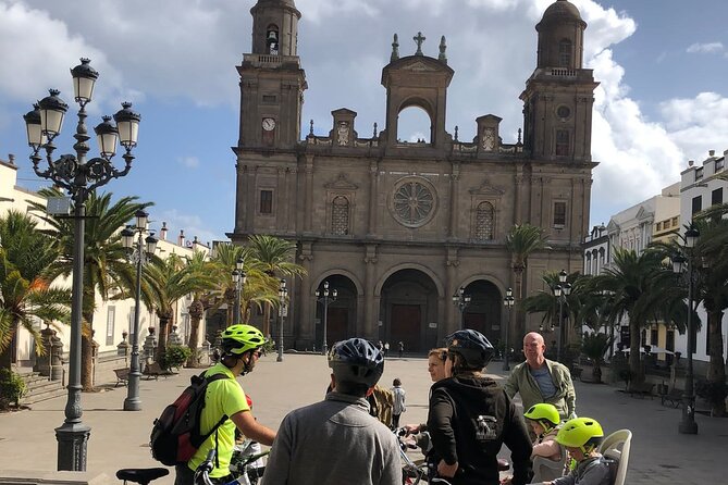 Discover Las Palmas City by Bike in 4 hours - Santa Catalina Park finishes with Carnival context