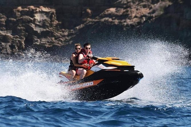 Experience the Thrill of Jet Skiing in Anfi del Mar - What the 20-minute session feels like