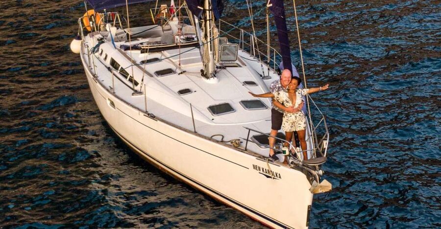 From Puerto de Mogán: Private Sailing Trip & Snorkeling - Tapas, wine, and a relaxed lunch break
