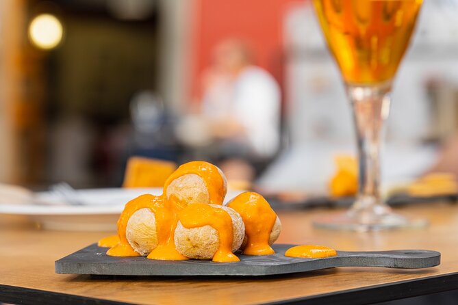 Gourmet Tapas and Wine Tour in the Old Town of Las Palmas - Key points to know before booking