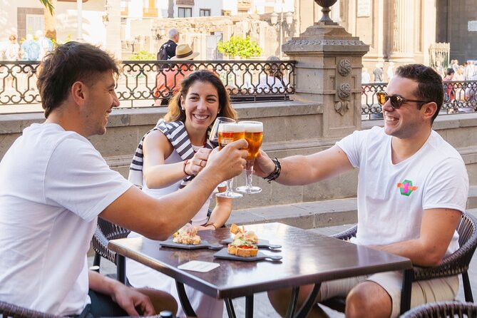 Gourmet Tapas and Wine Tour in the Old Town of Las Palmas - A quieter pause at Plaza del Pilar Nuevo