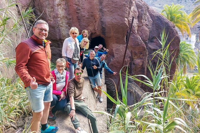Gran Canaria Cave, Oasis, Red-gorge Adventure & cosy Picnic - La Sorrueda, a small oasis, and the value of water