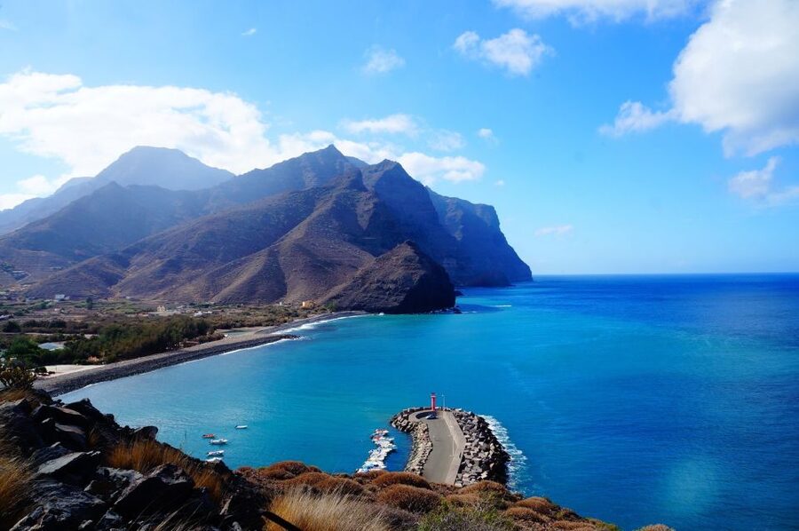 Gran Canaria: Full-Day Island Sightseeing Coach Tour - San Nicolás brings a short taste of local life