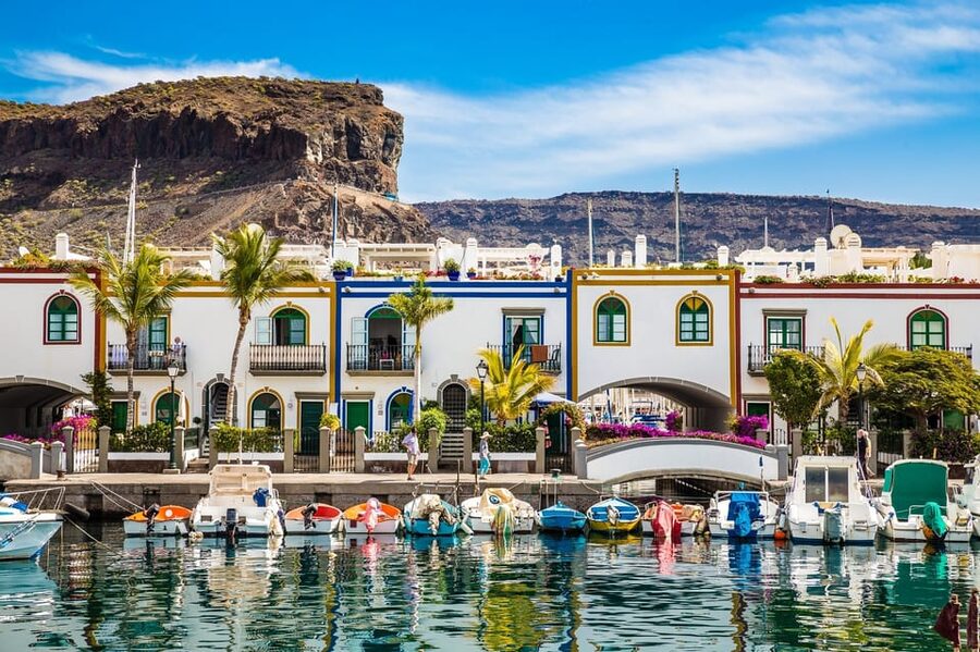 Gran Canaria: Puerto de Mogán Trip with 1-Way Boat Ride - How the guide and languages affect the day