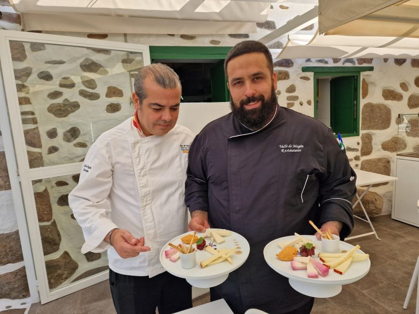 Gran Canaria: tasting wine & local cheese - Entering the two-century-old wine cellar