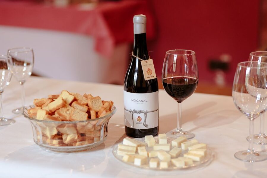 Gran Canaria: Winery Tour, Wine Museum, and Tasting - The stone lagar and the old wine-making tools