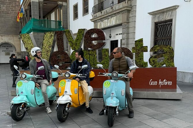 Guided Tour With Electric Moped - Alfredo Kraus and the edge of Las Canteras