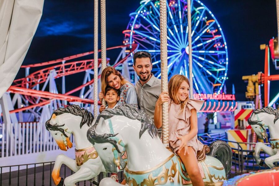 Holiday World Maspalomas Wooland Ticket - The carousel is more than a small-child ride