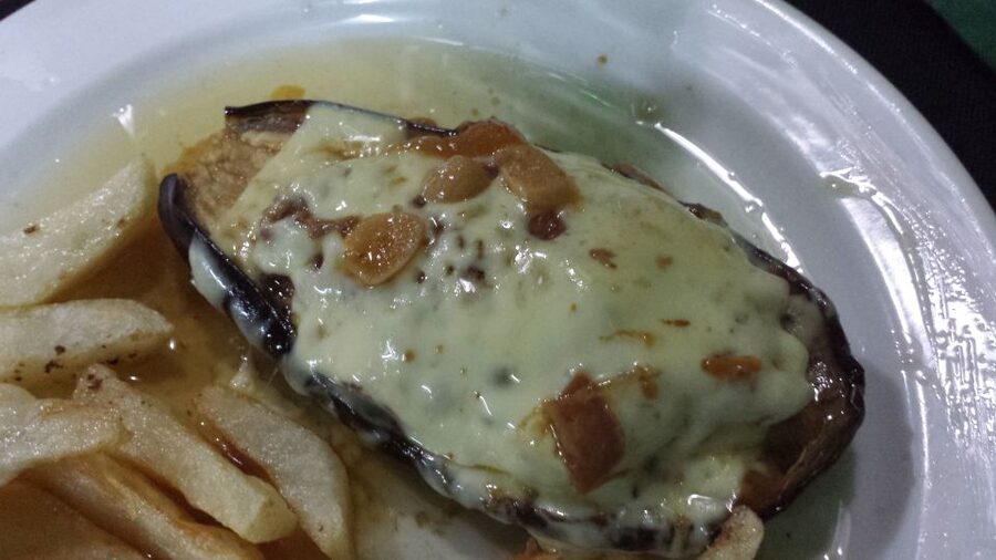 Las Palmas: 100% Local Tapas & Beach views - Who will enjoy this food walk?