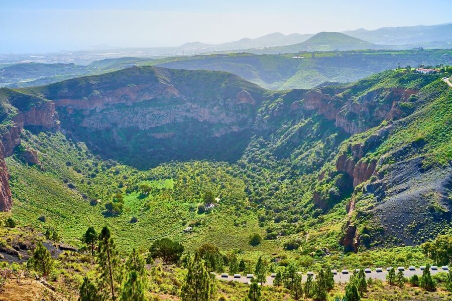 Las Palmas, Botanical Gardens and Bandama Volcano Tour - Coach comfort, group size, and the guide