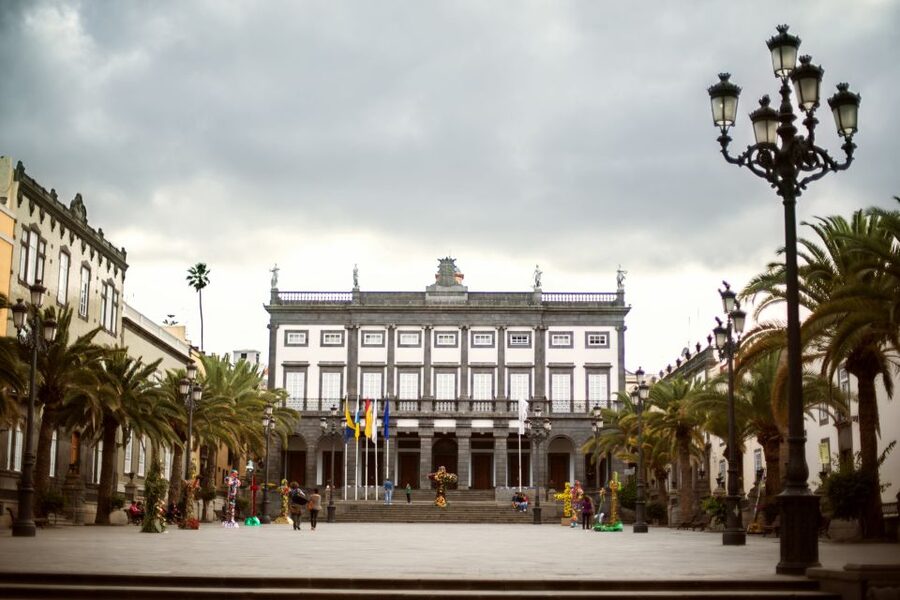 Las Palmas: City Sightseeing Hop-On Hop-Off Bus Tour - Who should book this Las Palmas tour?