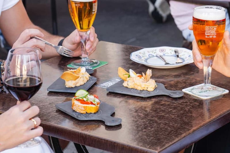 Las Palmas: Gourmet Tapas and Wine Tour in the Old Town - Four tapas, four drinks, and one historic quarter