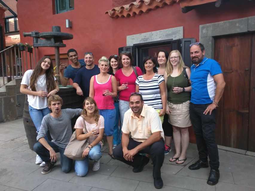 Las Palmas: Private Old City Guided Walking Tour with Tapas - Key points to know before you book