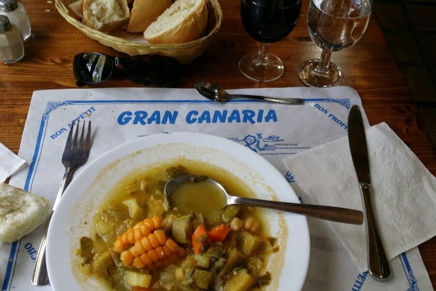 Las Palmas: Tapas and Drinks in the Beauty of the Old City - Food choices, allergies, and dietary needs