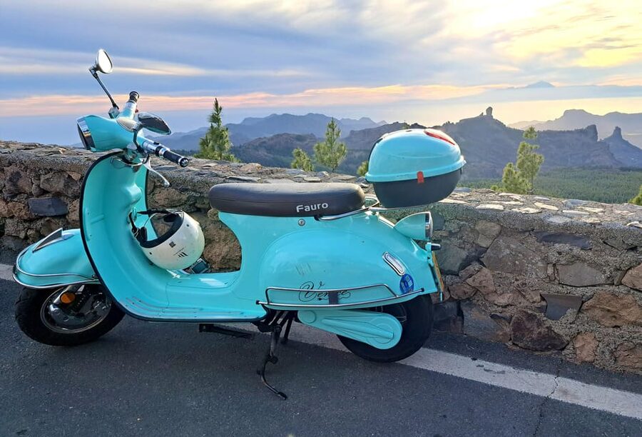 Maspalomas and Las Palmas: electric vintage scooter for rent - Who will enjoy this rental most