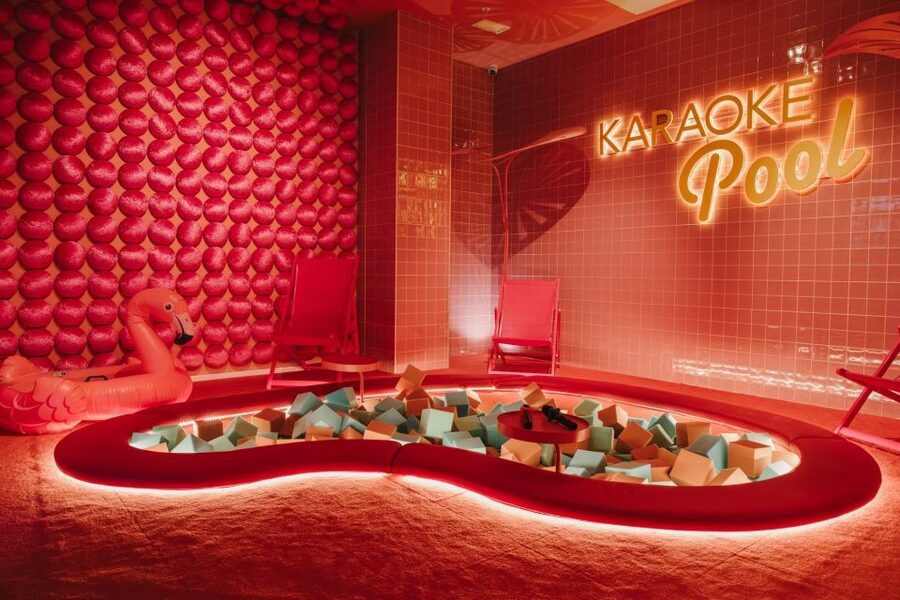 Maspalomas: Holiday World Themed Karaoke Room Rental - The 30,000-Song Catalogue and Two Microphones