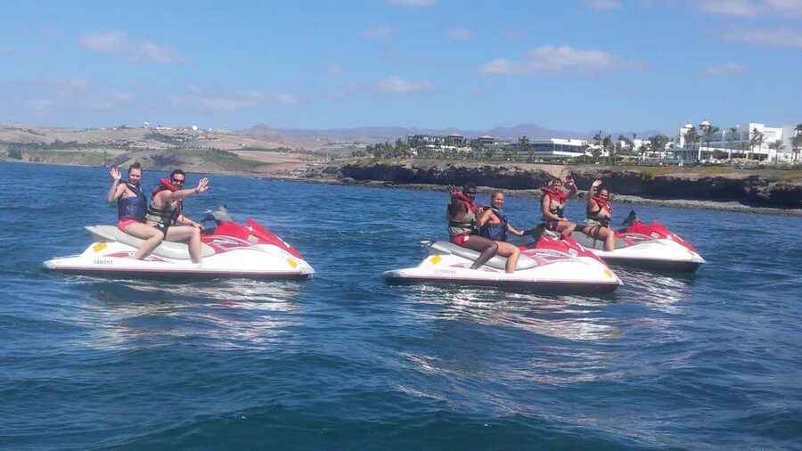 Maspalomas: Jetski Safari 60 Minutes - Free Pick Up - Getting ready for the water