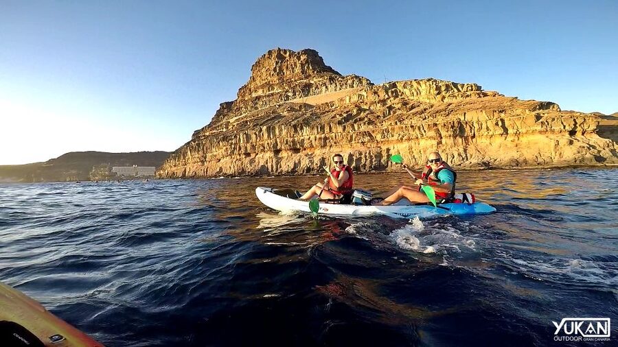 Mogán: Guided Kayak to Caves and Snorkeling Tour - The quiet beach and snorkeling stop