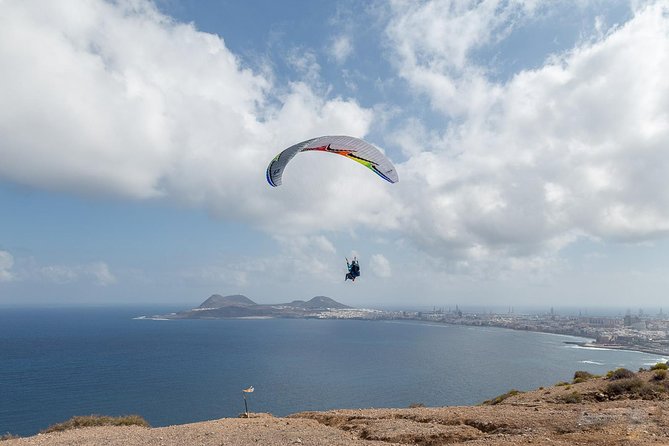 Paragliding Tandem Flight in Las Palmas de Gran Canaria - The price and what you get for $128.55