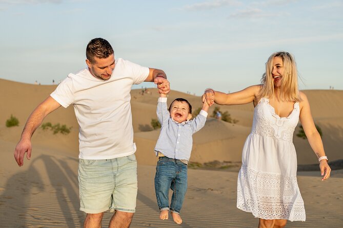 Photoshoot at Dunas Maspalomas in Desert Beach Ocean View - Weather, Timing, and Comfort