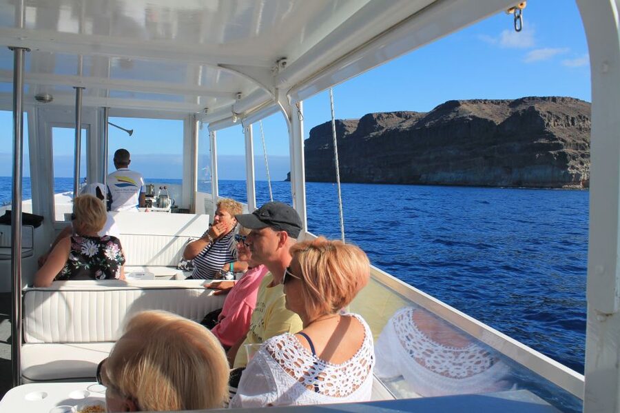 Puerto de Mogan: Boat and Snorkeling Trip - Practical tips for a smoother outing