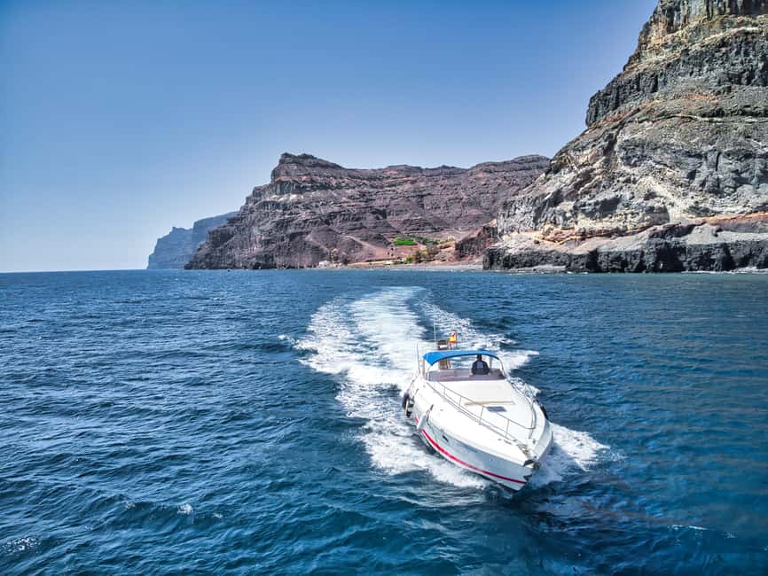 Puerto de Mogán: Private yacht up to 10 persons - Who gets the best value from this outing
