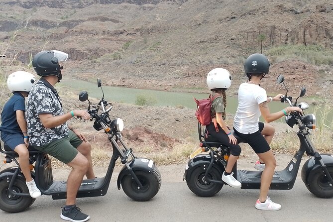 Rent e-Scooter 2 seater from 1 untill 4 Hour : Explore Maspalomas - Starting at the Maspalomas Lighthouse