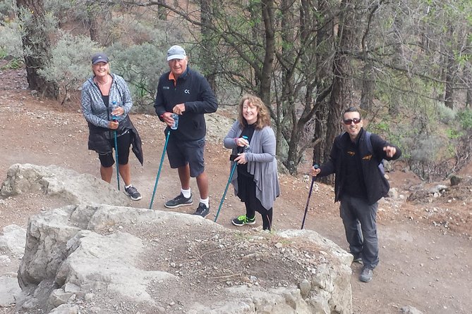 Roque Nublo: hiking on volcanoes with Sky Rebels - A picnic lunch that keeps the day moving