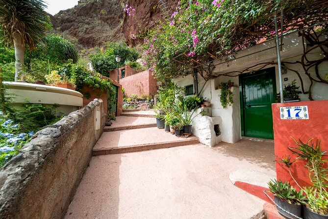 Sea and Mountain Full Day Tour with Lunch - Practical details that affect the day