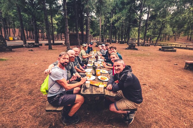 The Volcano Heart Tour: Hiking, Tasting and Sunset Experience - Guides make a big difference